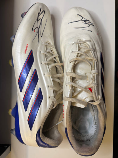 Support Elliot’s Haven - Win A Pair Of Worn and Signed Boots! Seamus Coleman and Jarrad Branthwaite Boots Available! Two Prizes & Two Winners